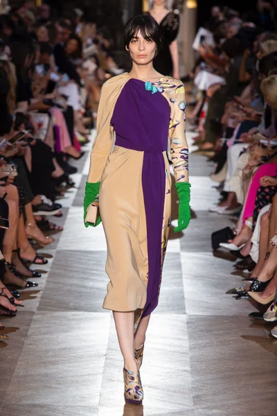 Look 19